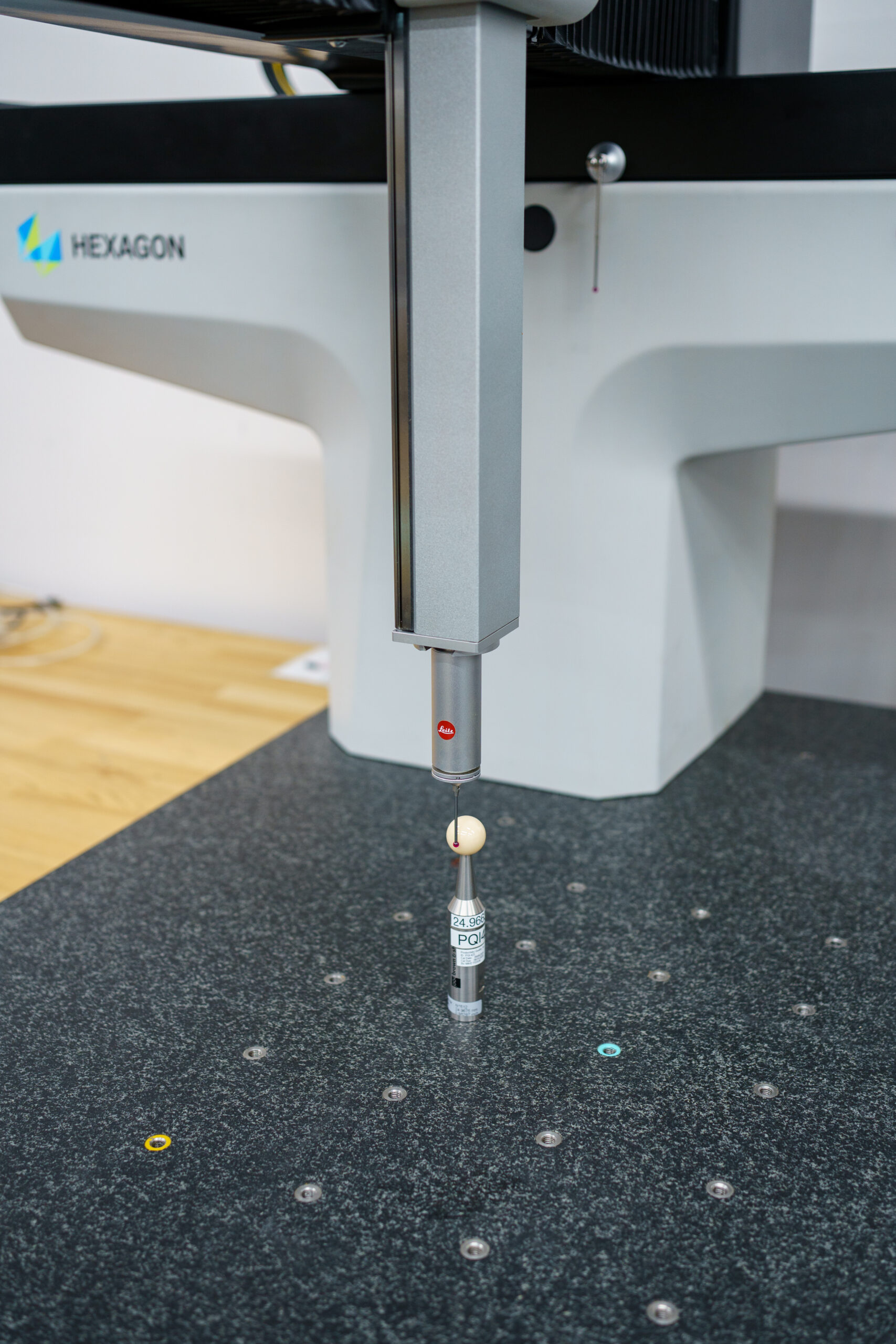 Hexagon Tigo 565 SF - Image 4